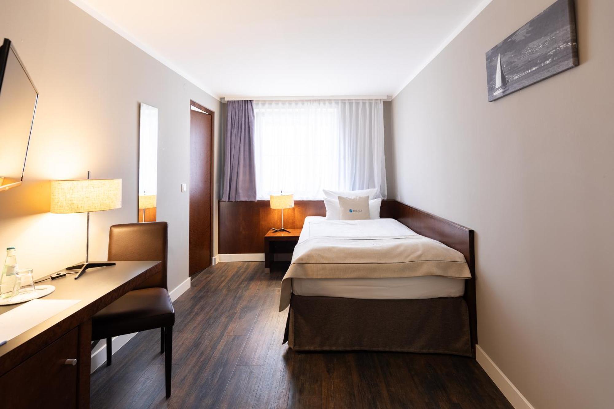 Select Hotel FDH Esterno foto
