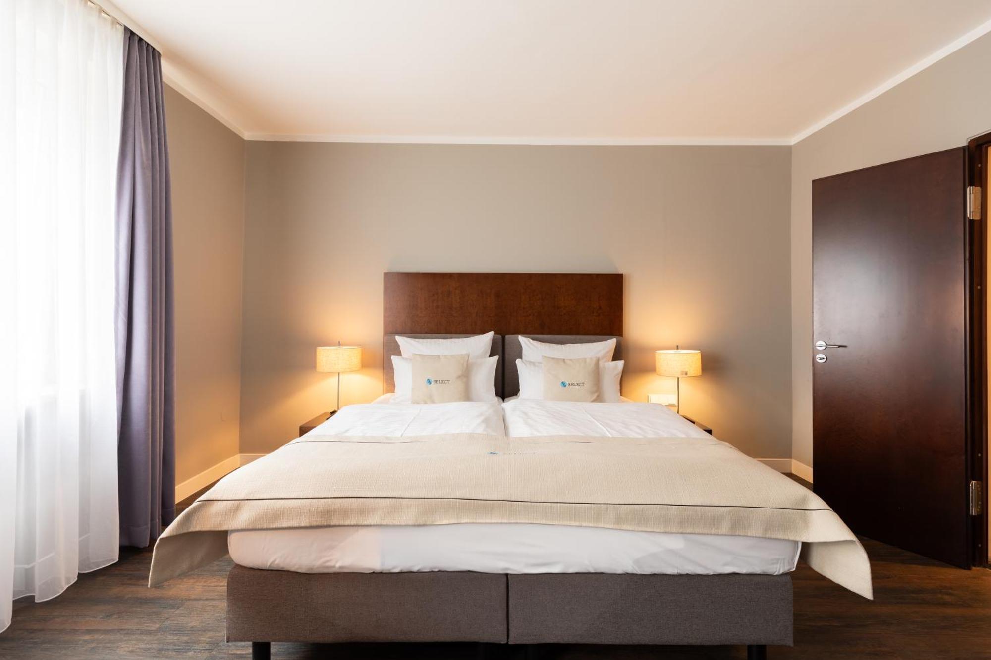 Select Hotel FDH Esterno foto